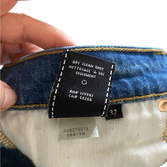 7 For All Mankind Edie Ring-Detail Straight Jeans Light Riviera statement Fall - Picture 9 of 12